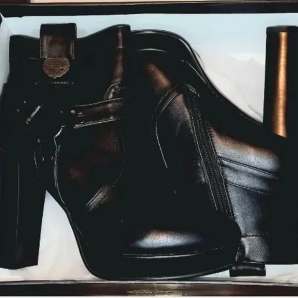 Milwaukee Leather Performance Womens Black Harness Ankle Boot with 4" Block heel - Picture 3 of 9